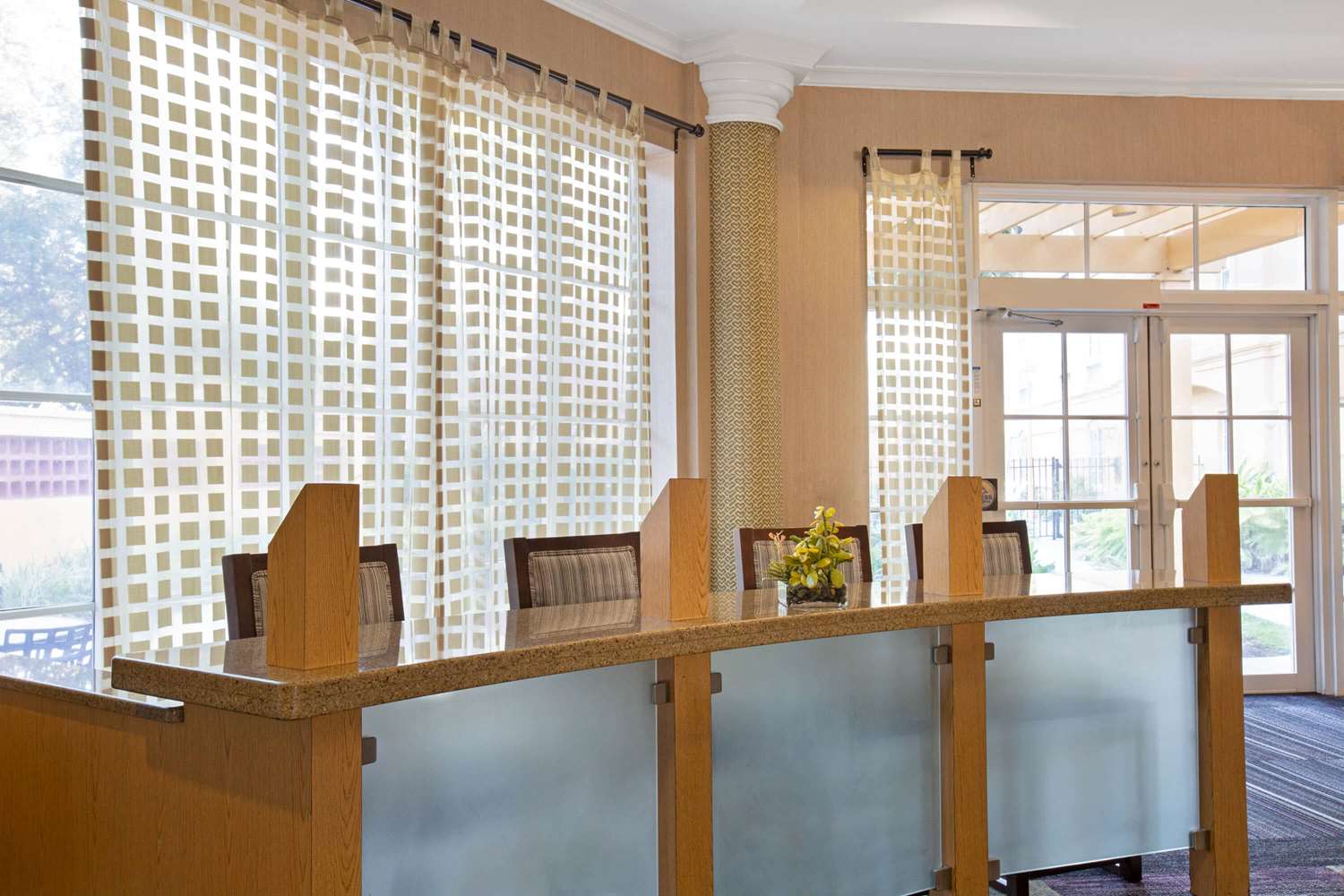 La Quinta Inn and Suites by Wyndham Miami Airport West 14/60