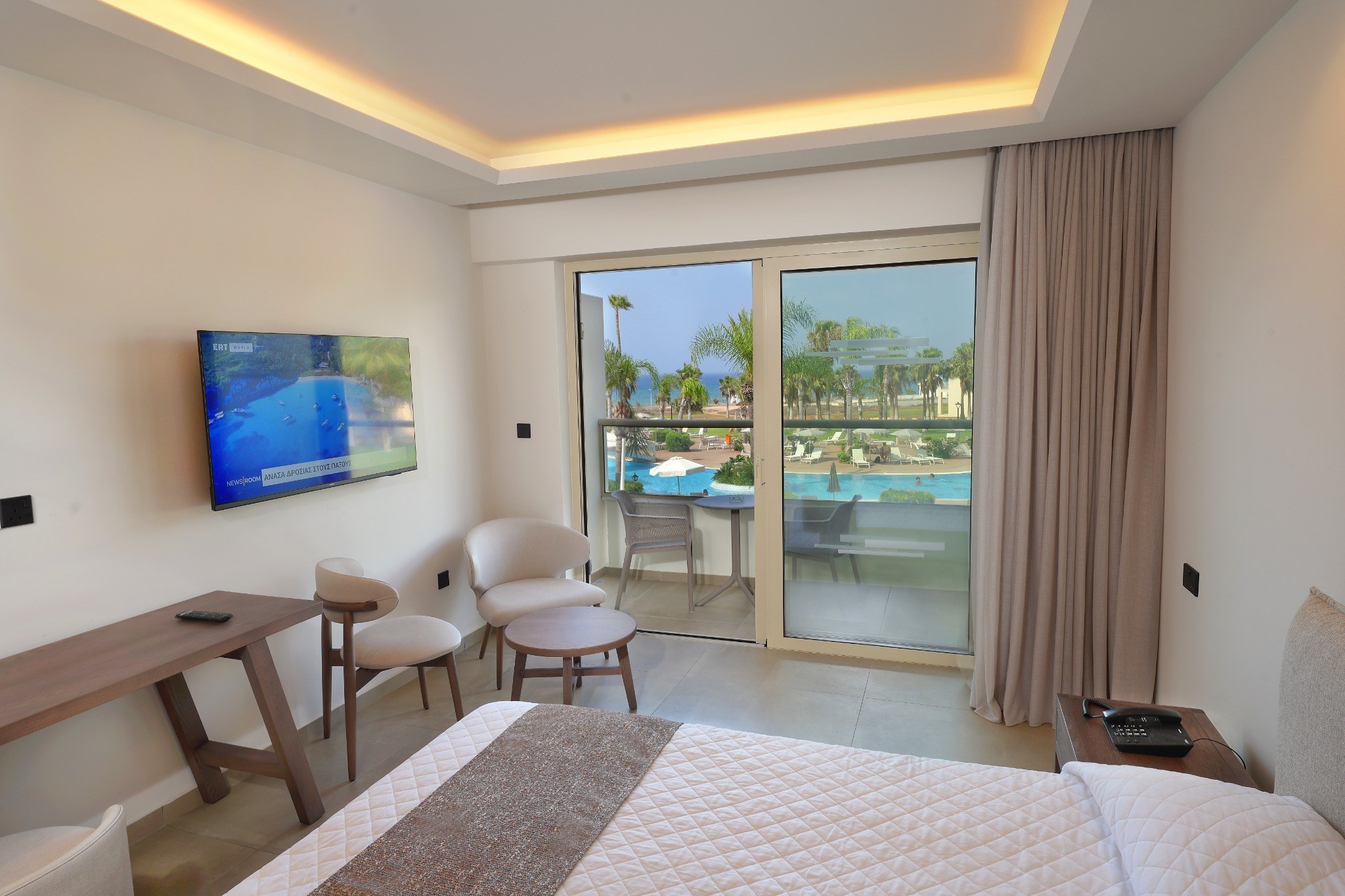 LUXURY ROOM SEA VIEW