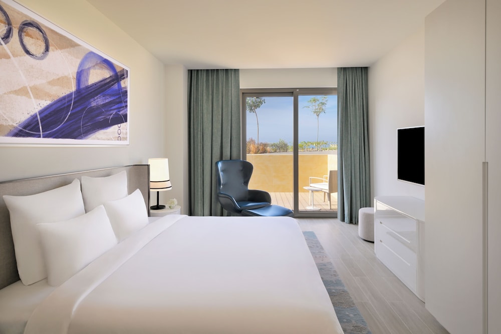 Movenpick Hotel and Hotel Apartments Ghala Muscat 10/50