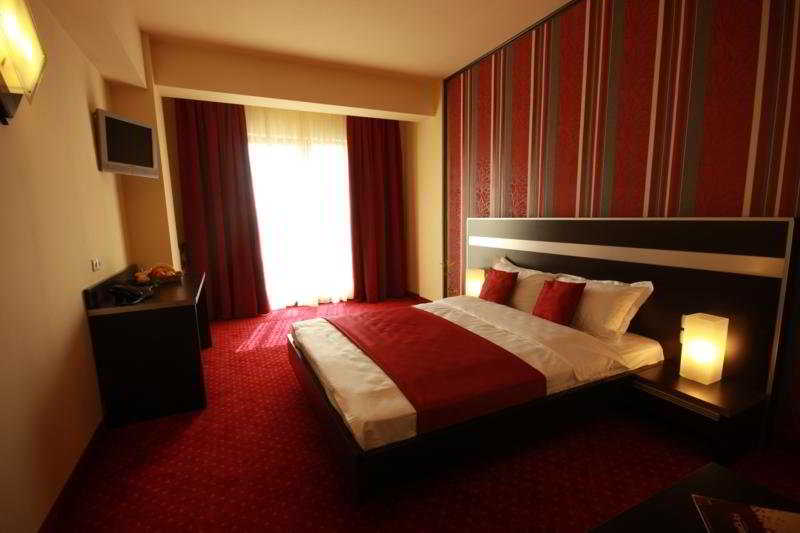 Hotel Angellis 12/38