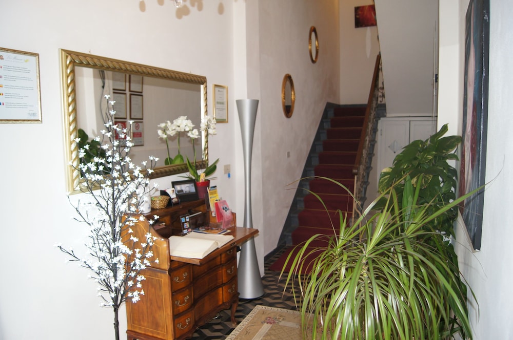La Mimosa Bed And Breakfast 6/71