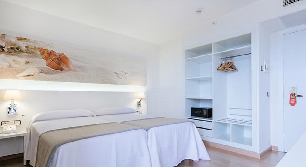 THB Maria Isabel - Adults Only 21/61