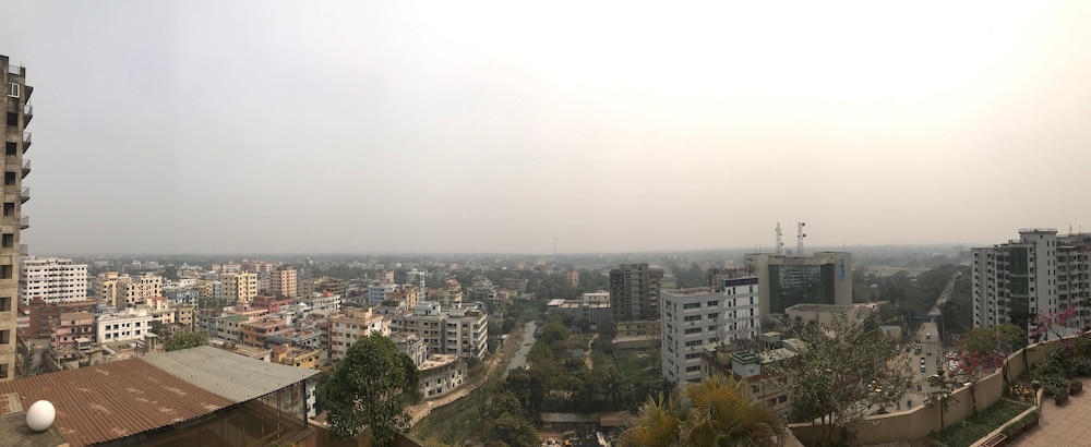 ROSE VIEW HOTEL 32/64