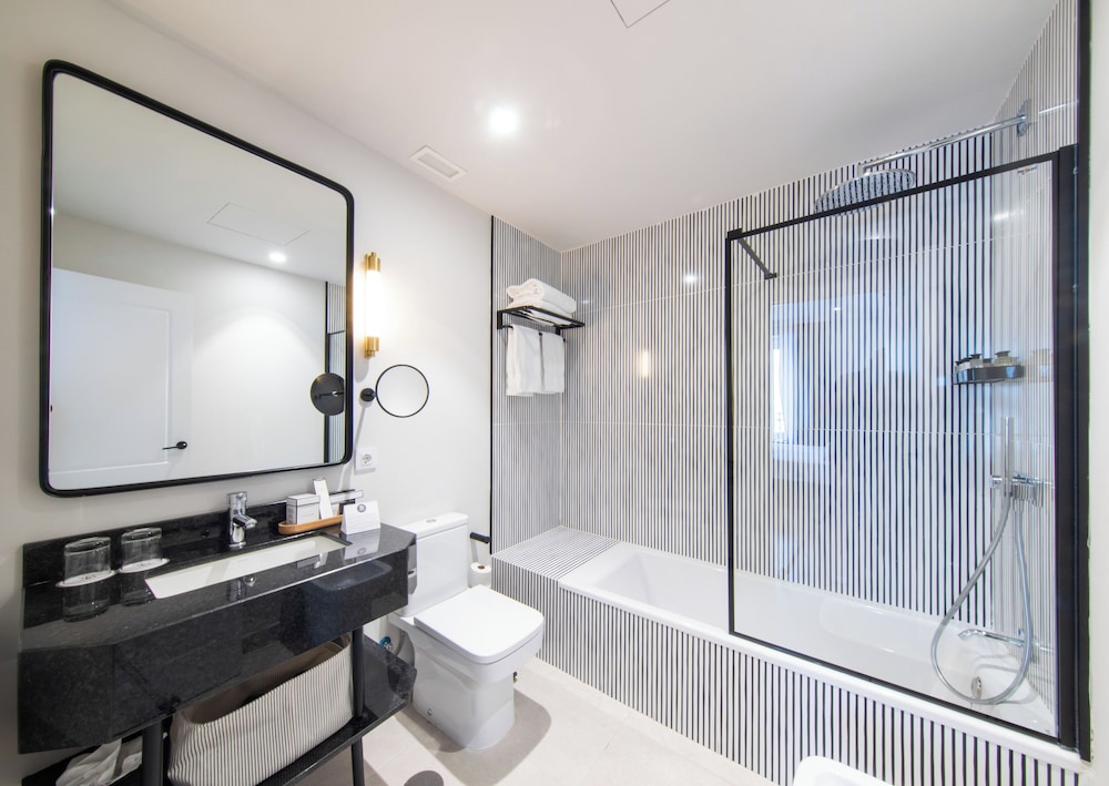 Soho Boutique Opera And Spa Hotel 46/50