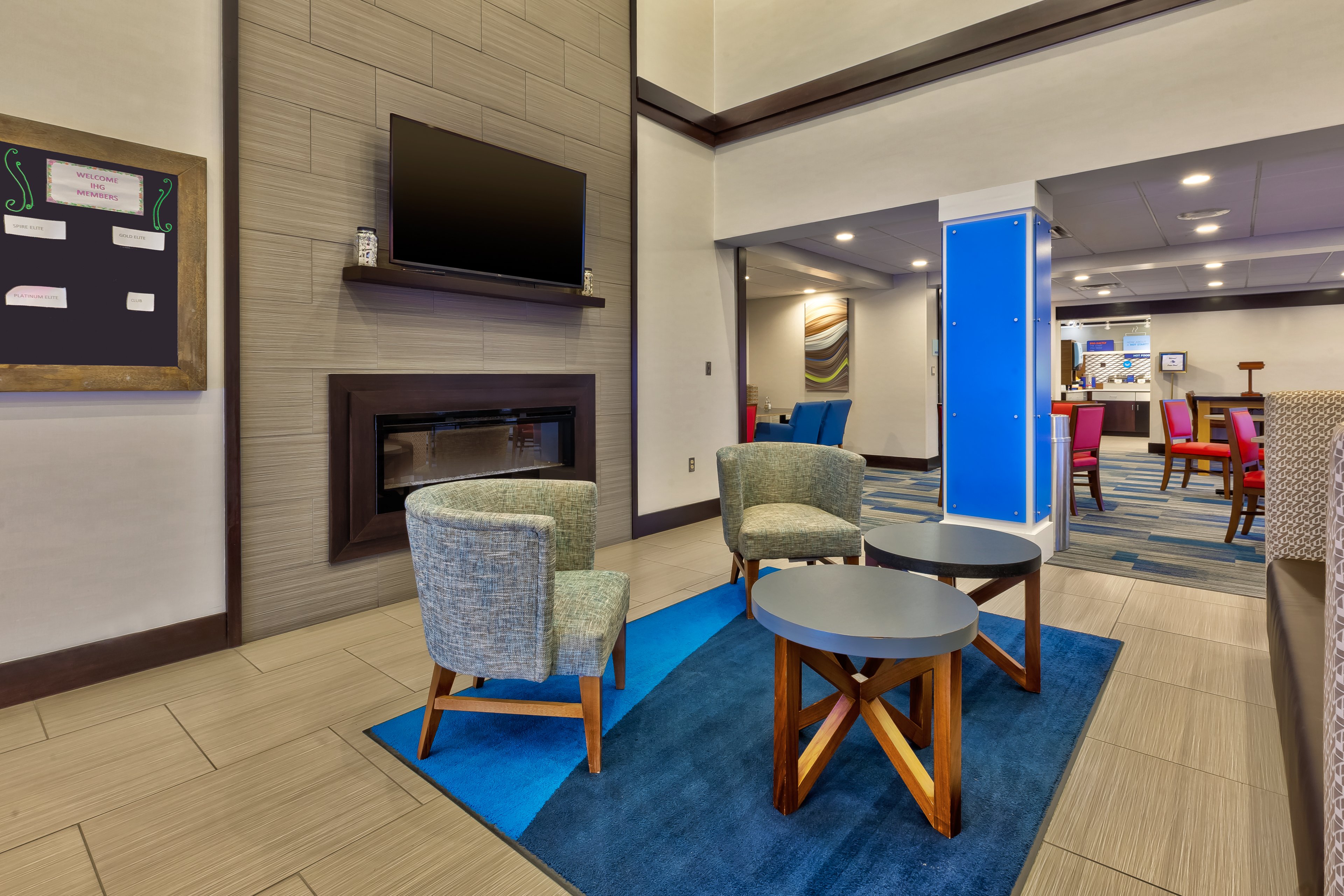 HOLIDAY INN EXPRESS CHILLICOTHE EAST 33/51