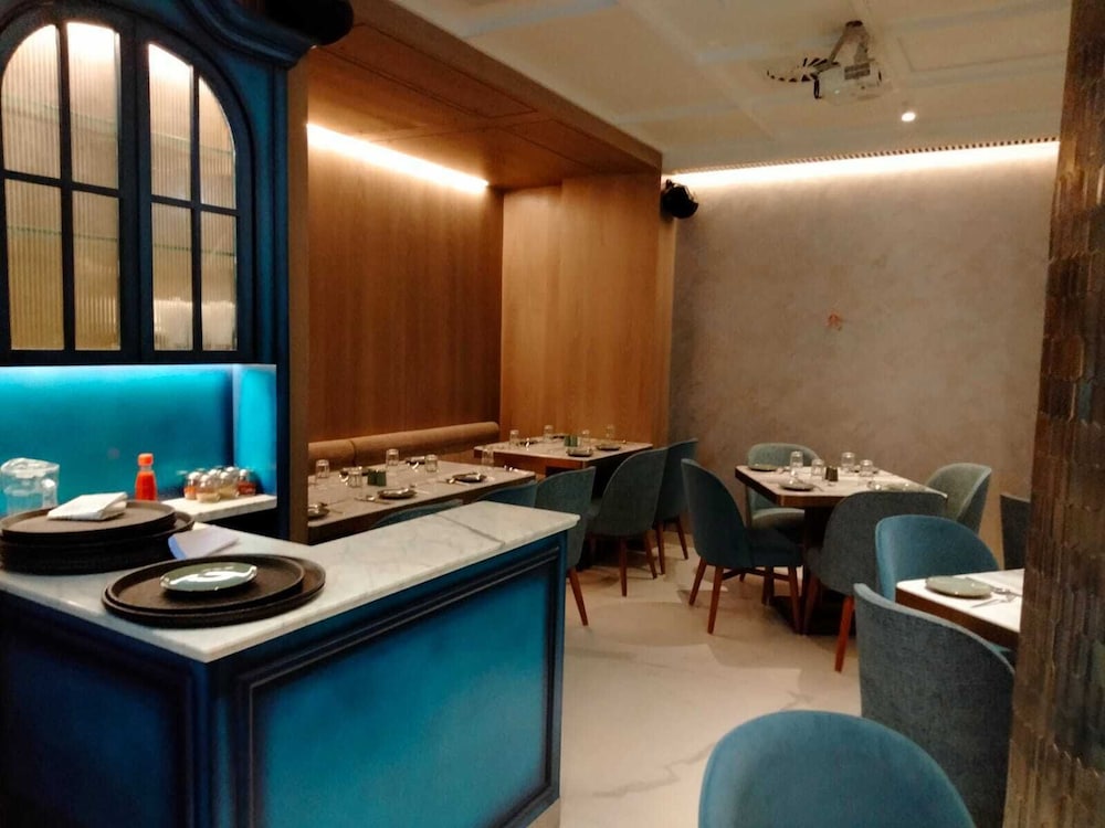 CITIZEN HOTEL 59/65