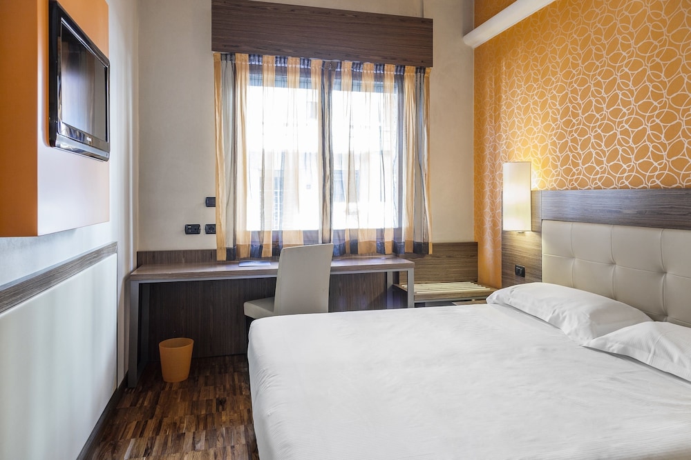Hotel Des Etrangers 7/41