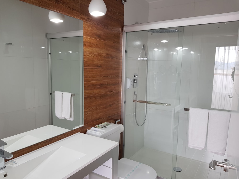 Hotel Art Santander 66/67