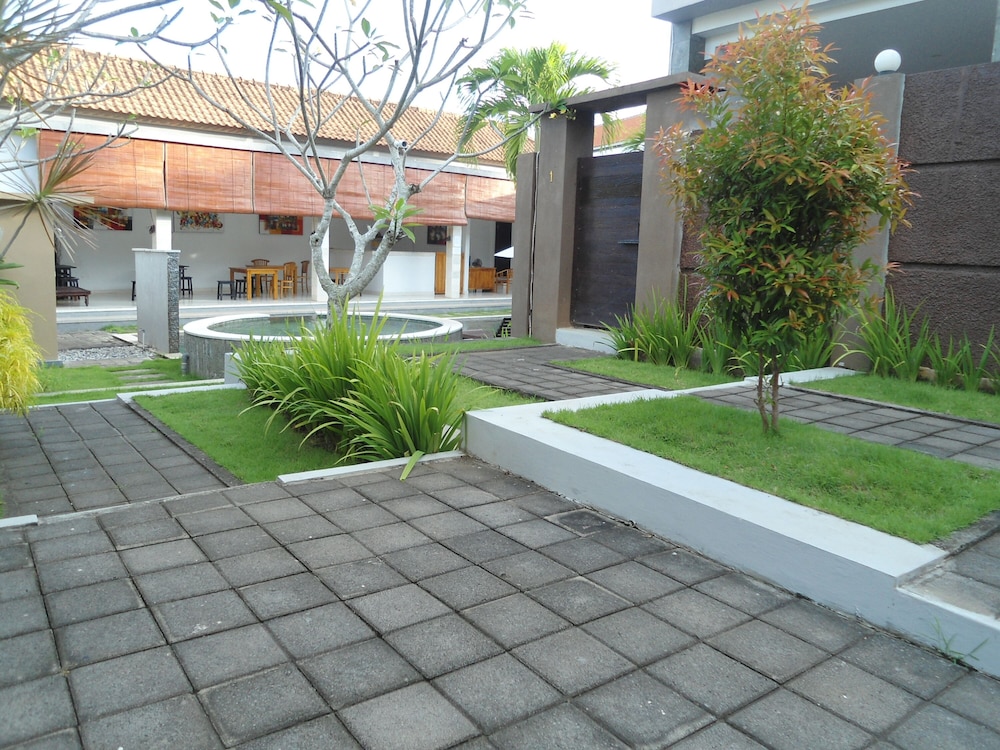 Arya Residence 18/23