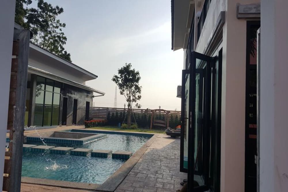 Baan Hansa 18/18