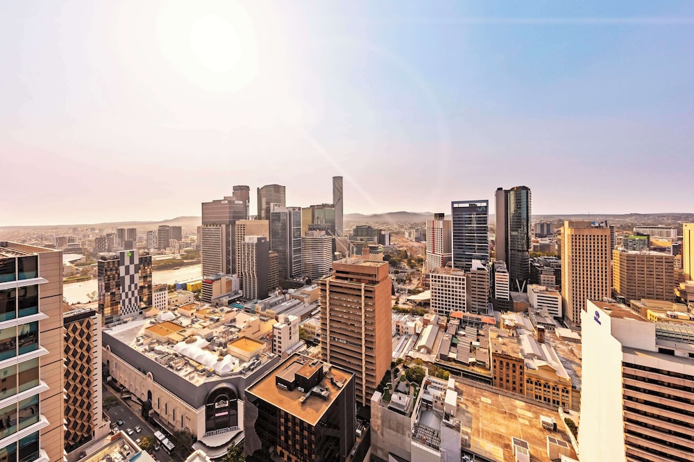 Oaks Brisbane on Charlotte Suites 35/43