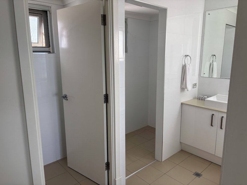 BUNBURY SEAVIEW APARTMENTS 56/58
