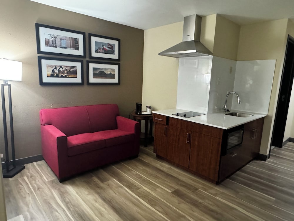Wingate by Wyndham College Station TX 33/58