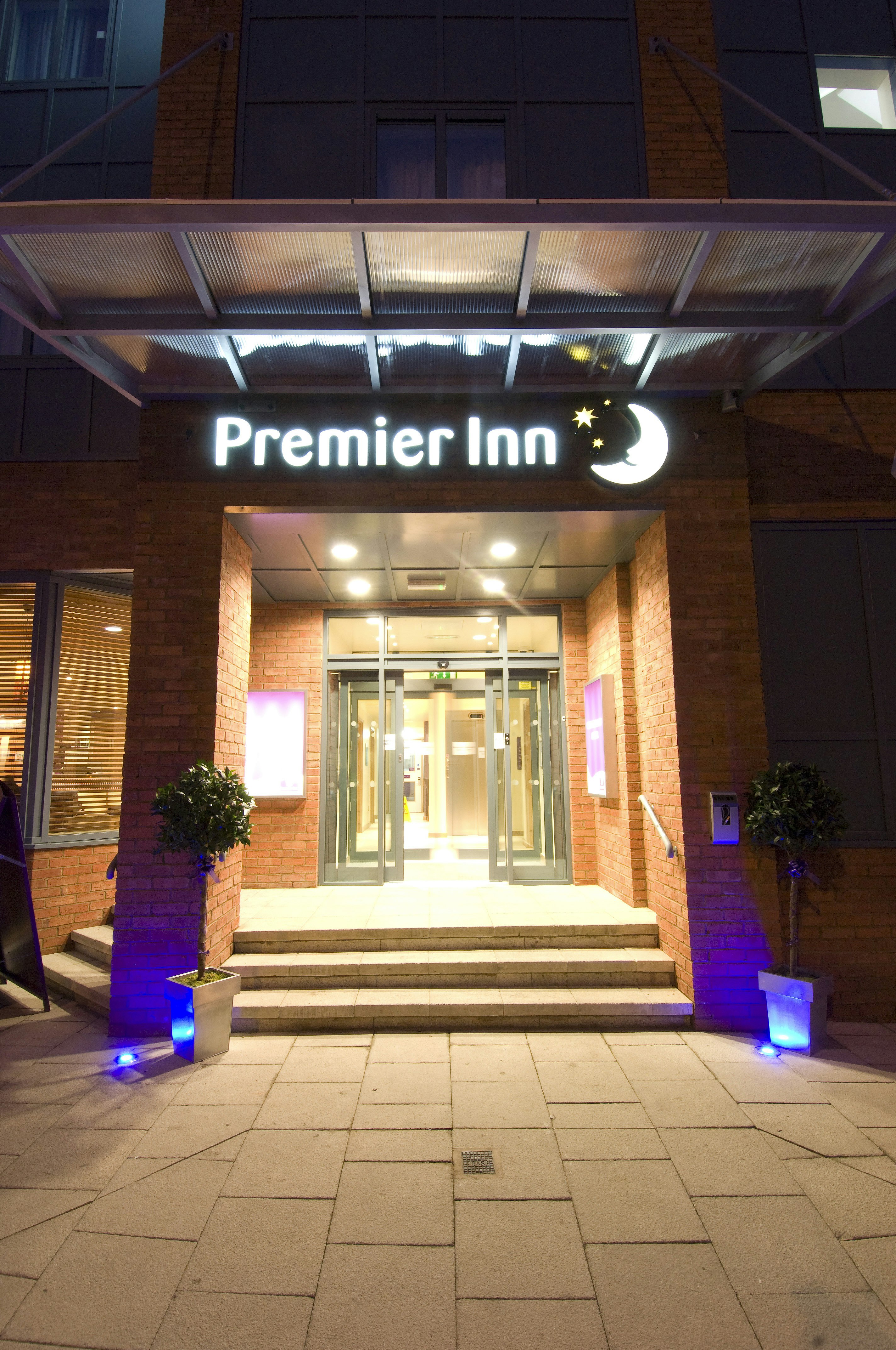 Premier Inn Chester (Railway Station) 6/42