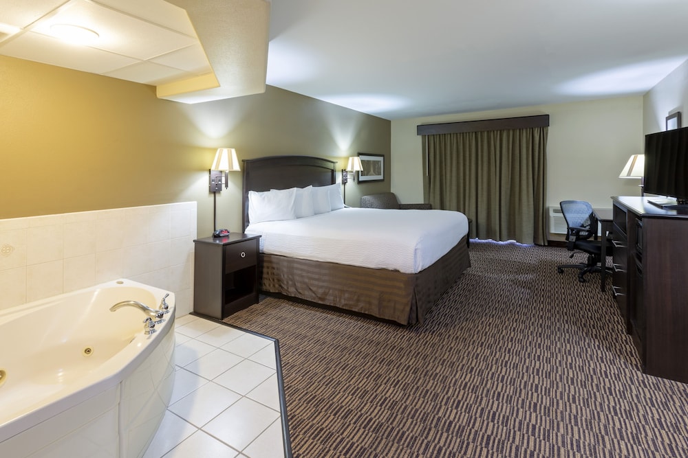 AmericInn by Wyndham Beaver Dam 9/60