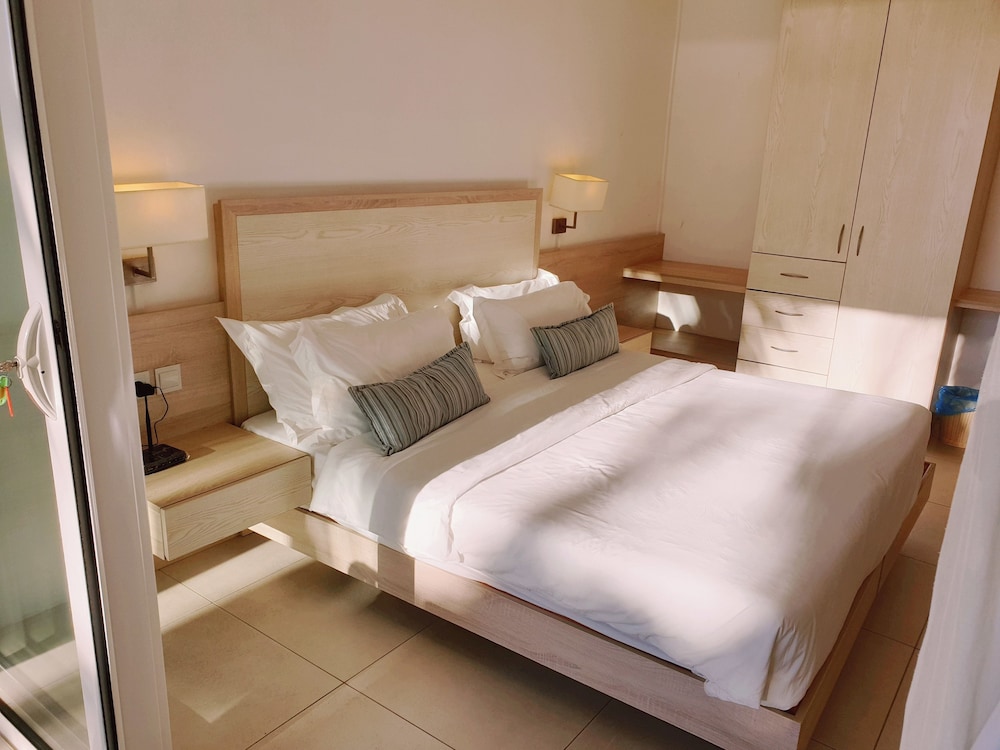 Le Beachclub Serviced Apartments And Villas 15/77