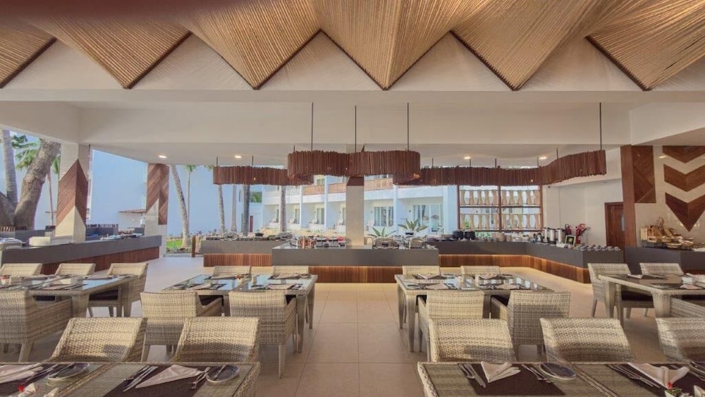 Bamburi Beach Hotel 47/74