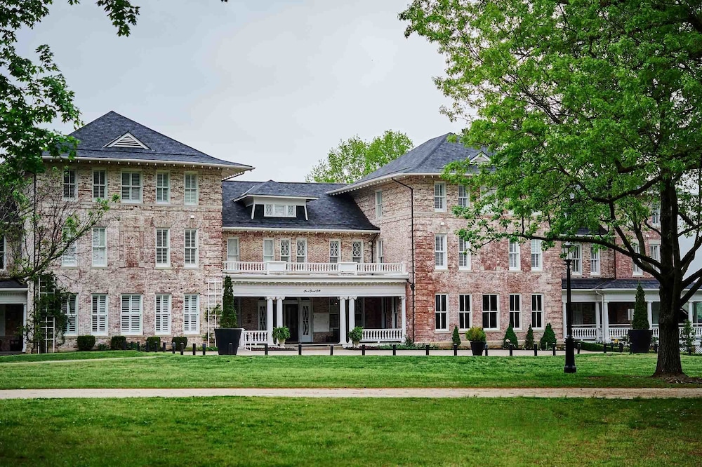 Inn At Carnall Hall 3/45