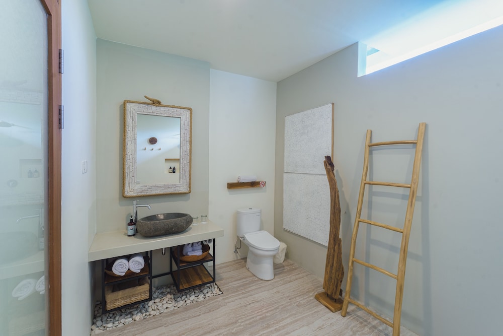 El Tropico Boutique Hotel 46/50