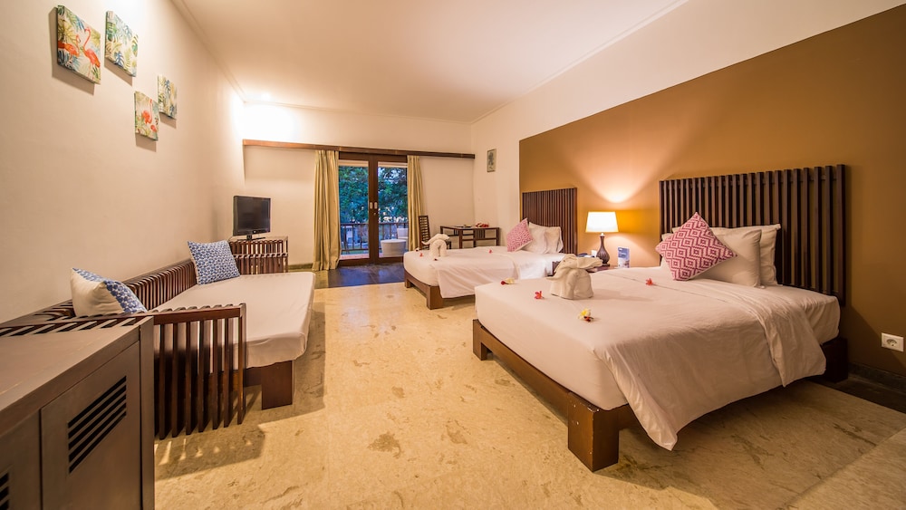 Nusantara Diving Centre Resort Spa 16/73