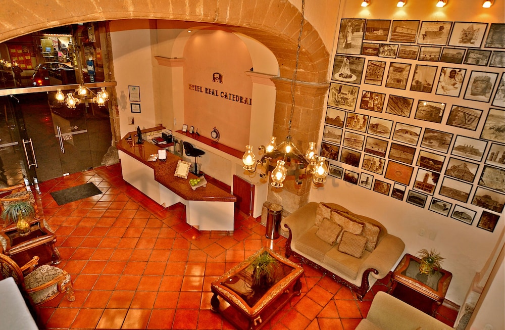 Hotel Real Catedral 17/26