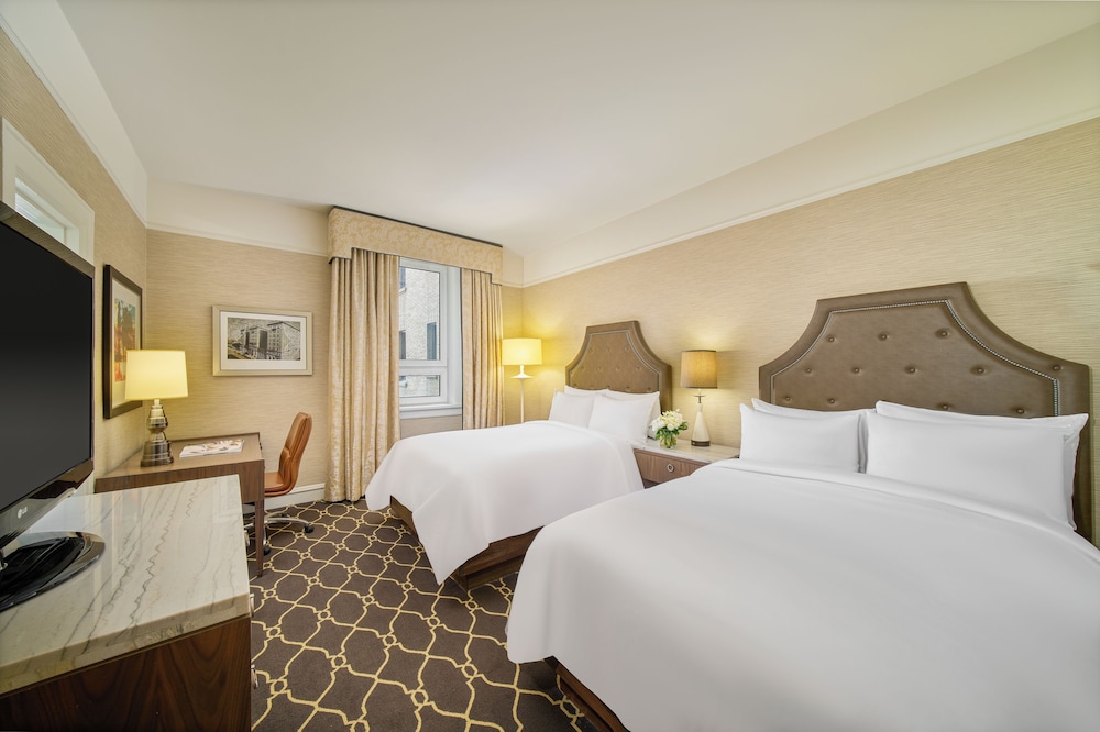 Fairmont, 2 Double Beds, City View