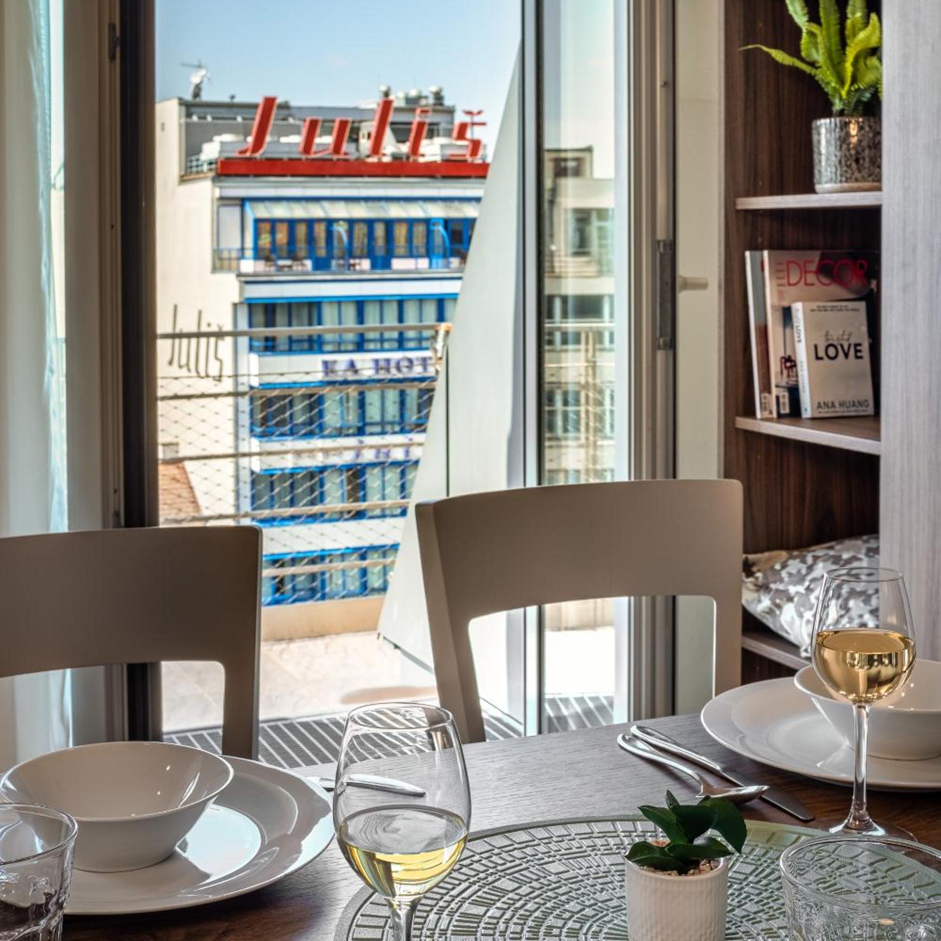 Vn17 Apartments 24/40