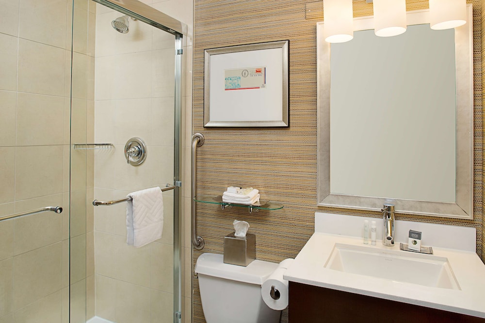 DoubleTree by Hilton Hotel Baltimore - BWI Airport 6/38