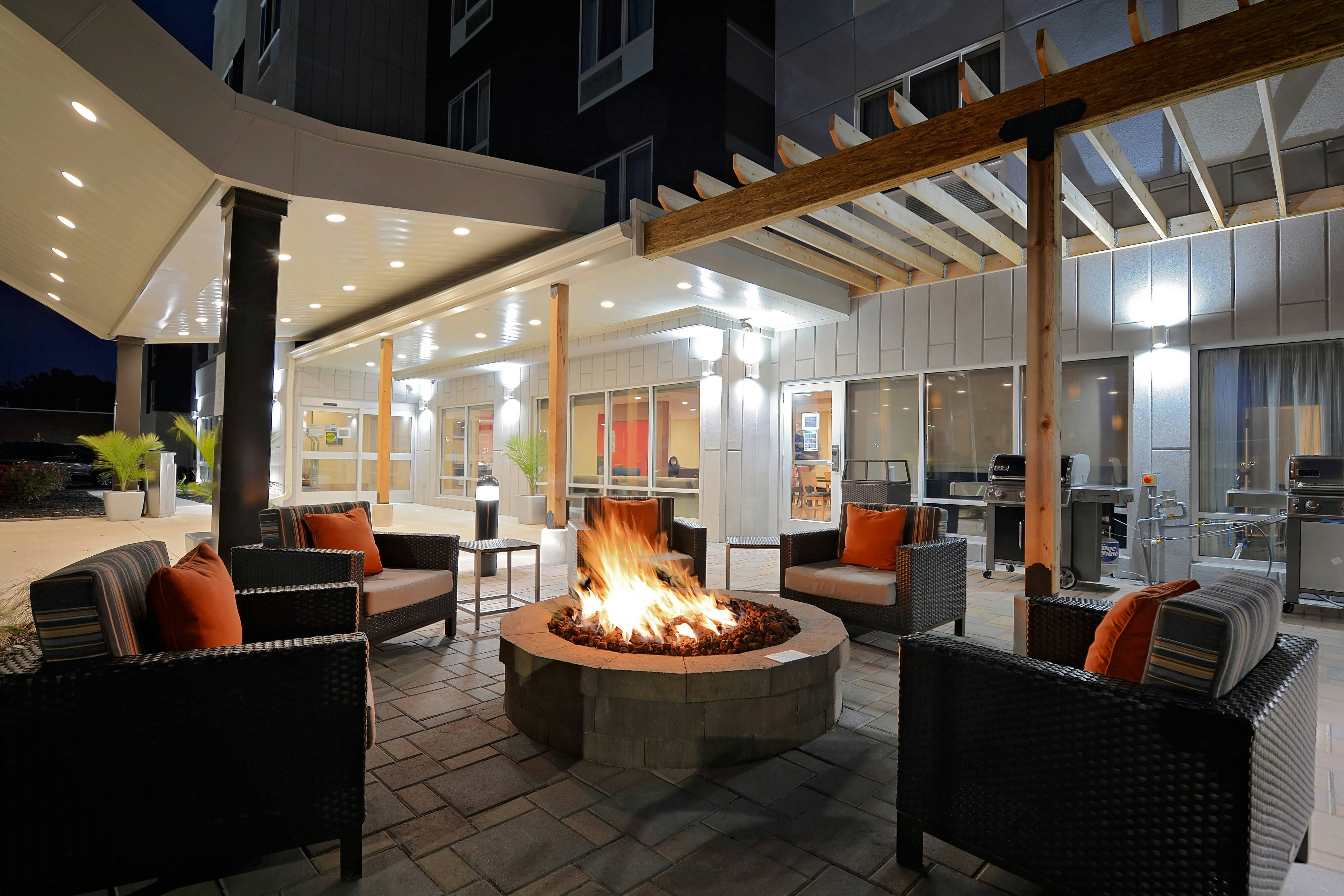 TownePlace Suites by Marriott Detroit Allen Park 3/4