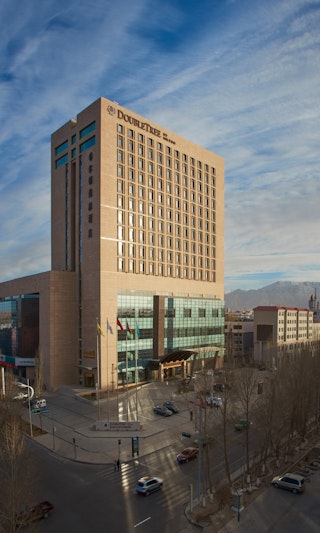 Doubletree By Hilton Qinghai Golmud China 69/71