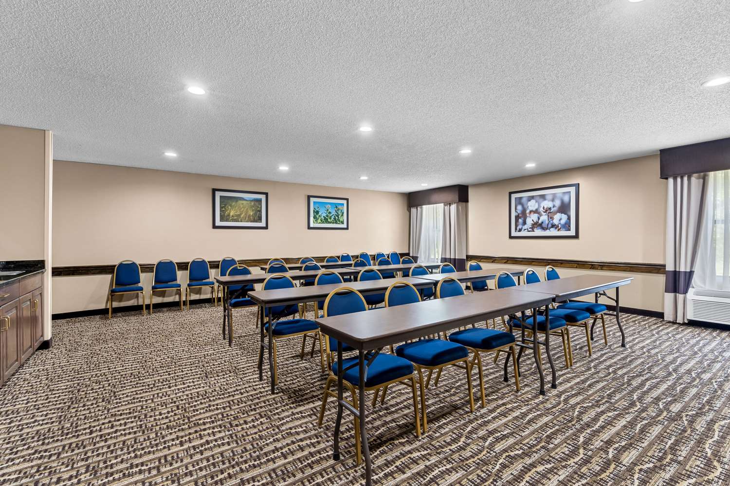 Comfort Inn Clinton 17/25