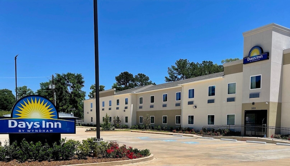 Days Inn by Wyndham Zachary LA 2/37