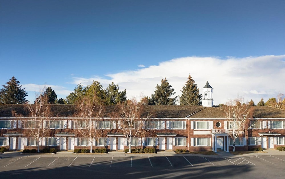 Little America Hotel Wyoming 55/68