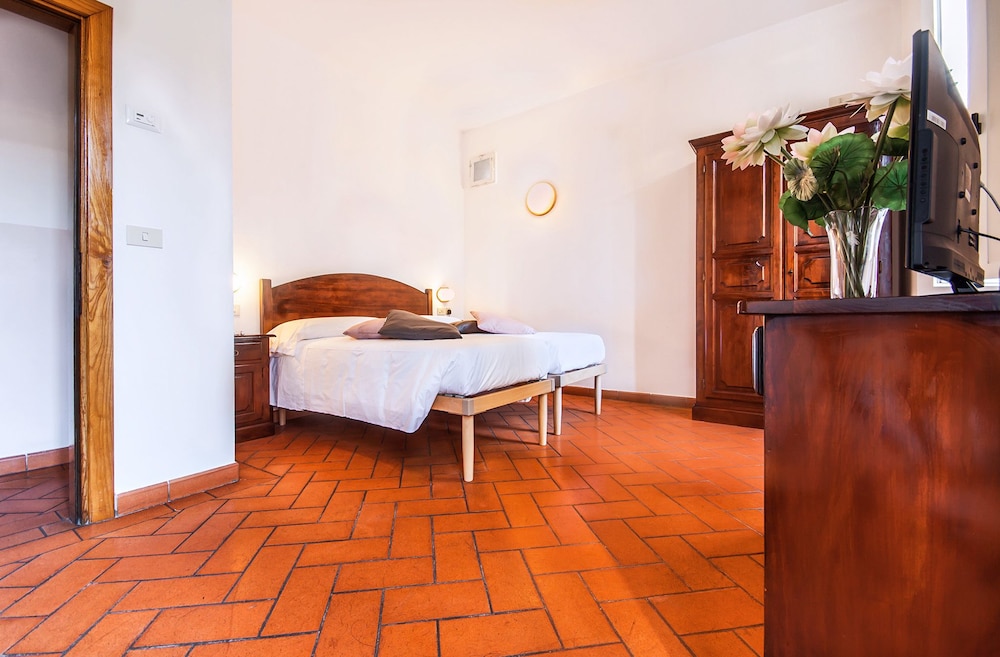 Hotel Costantini 52/73