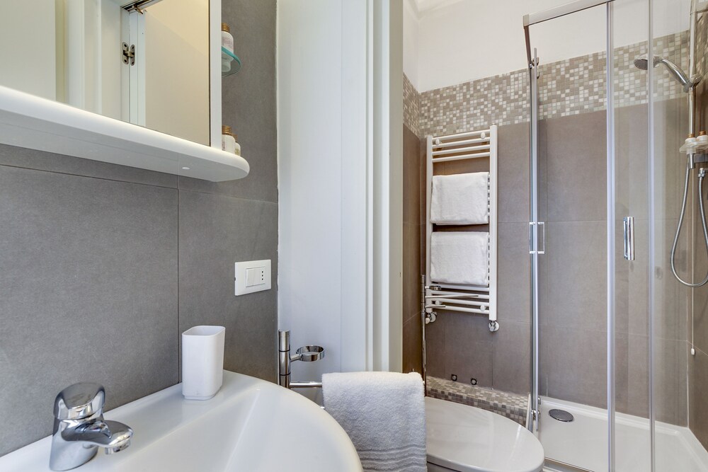 Rialto Botteri Apartments 46/50