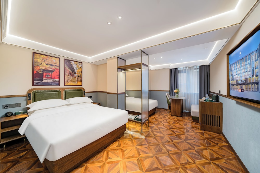 Nostalgia S Hotel (Beijing CCTV) 18/47