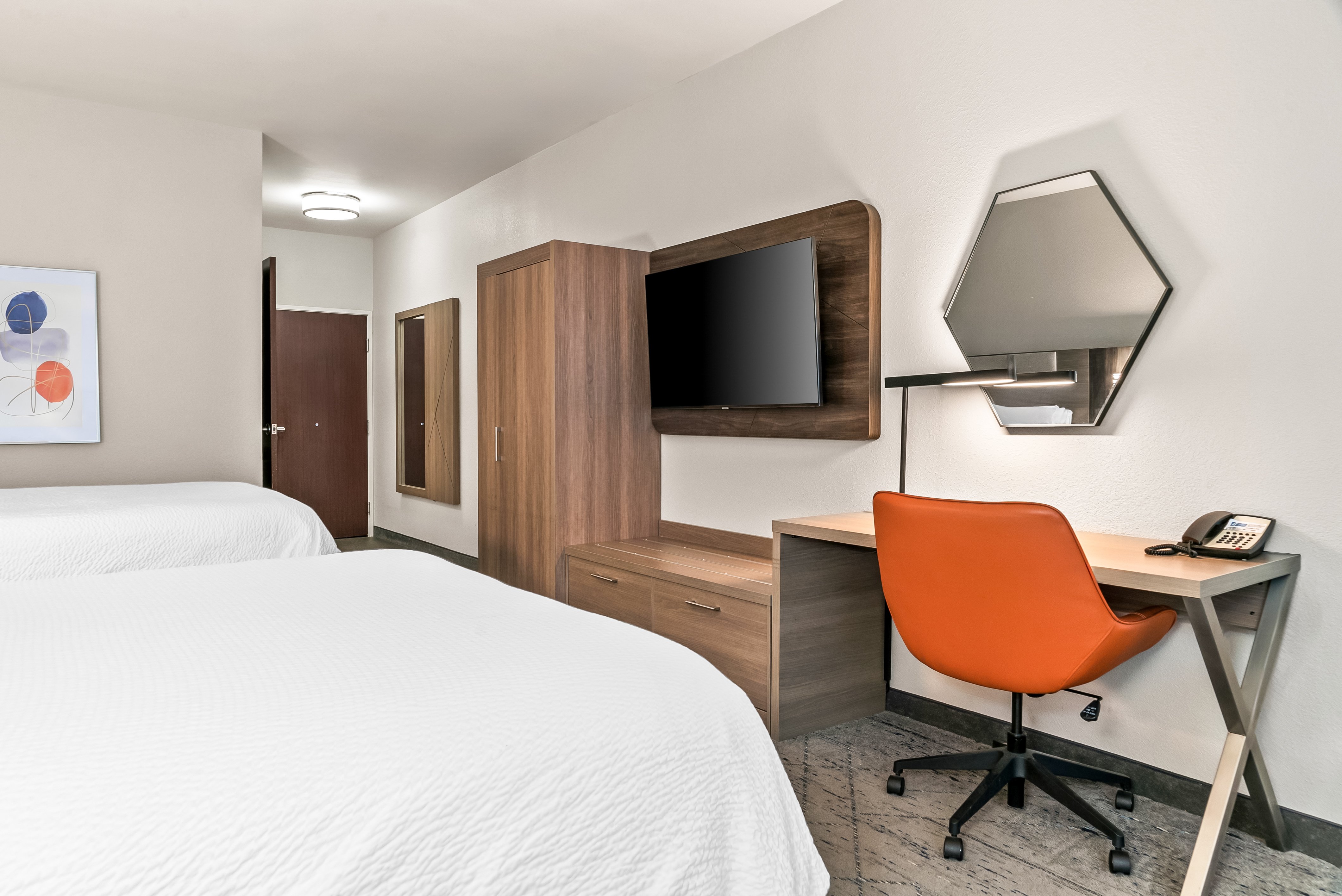 Holiday Inn Express Lapeer 65/71