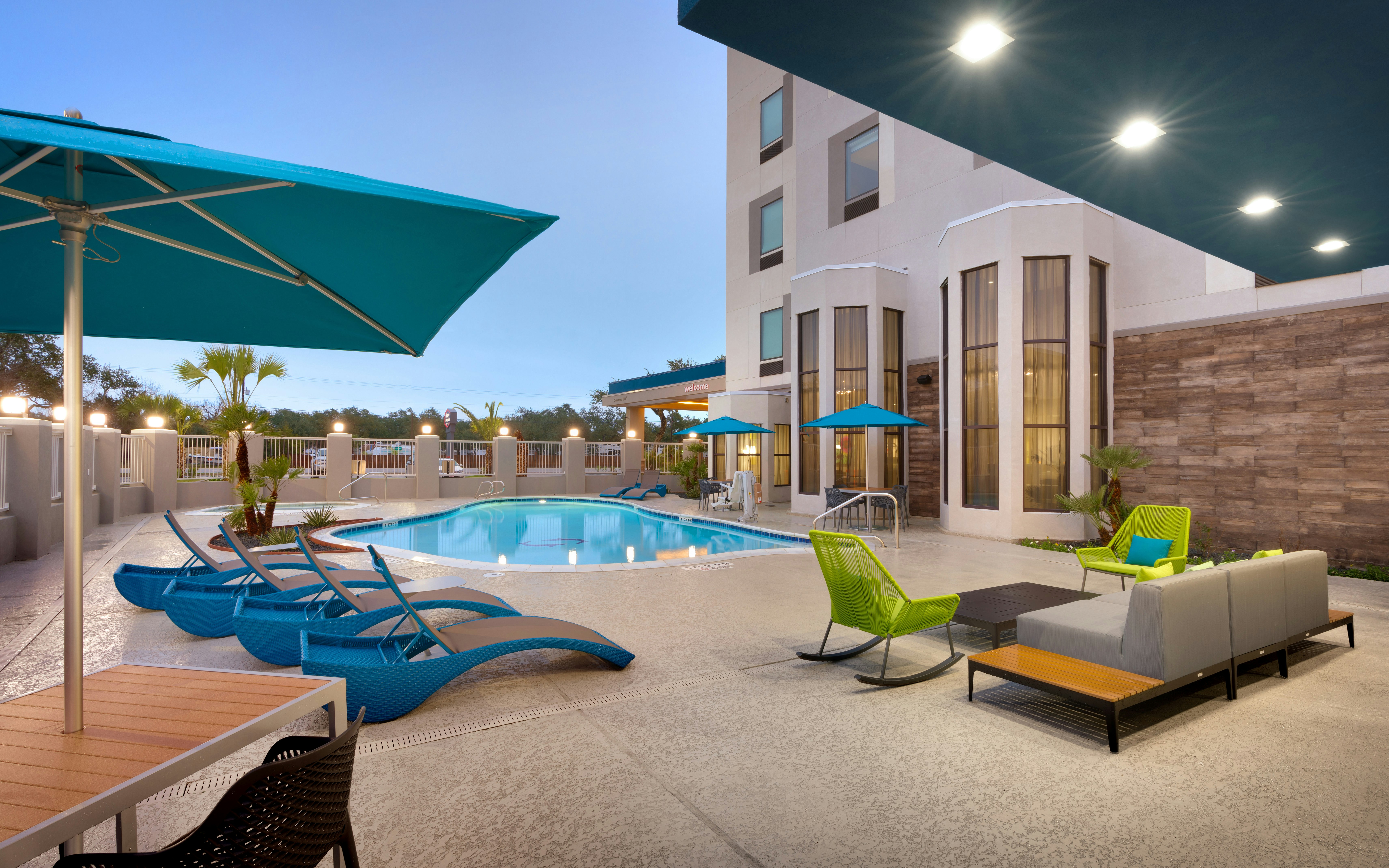 Hampton Inn and Suites Rockport-Fulton 24/24