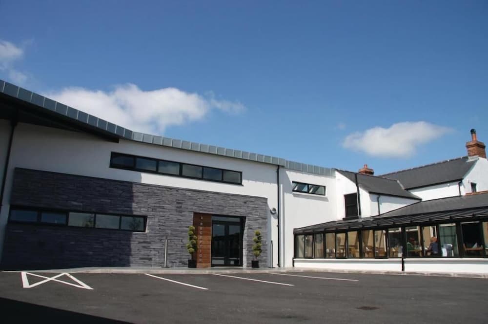 Ballyrobin Country Lodge 1/51