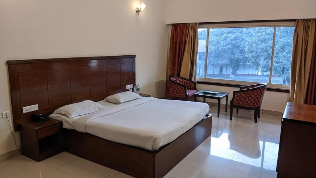 Hotel Sonia, Rudrapur 7/37