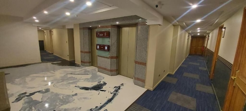 swimming pool spa