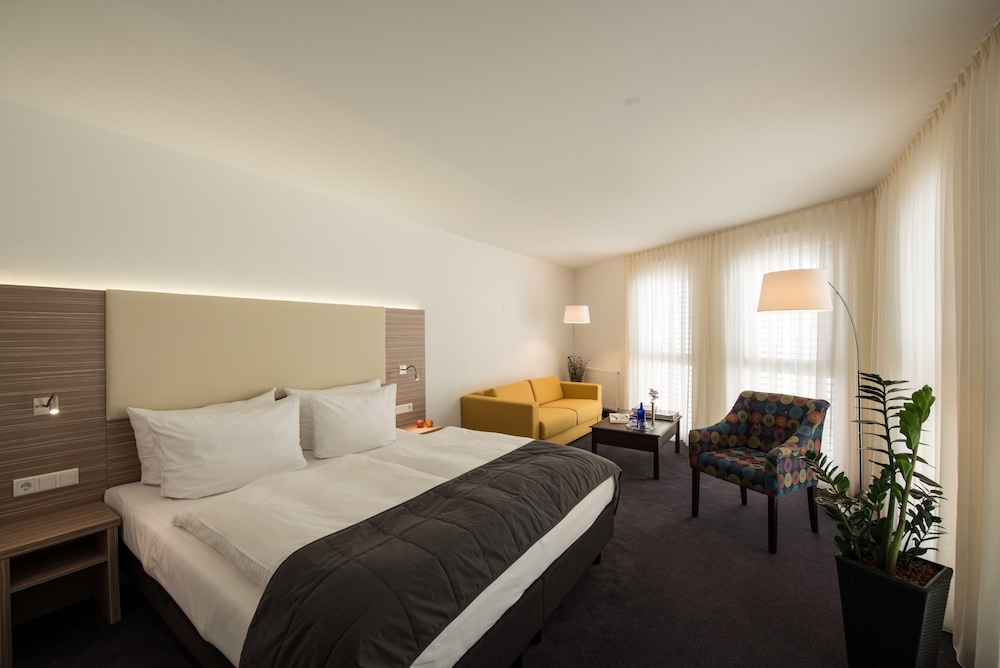 Book Hotel Leipzig 8/33