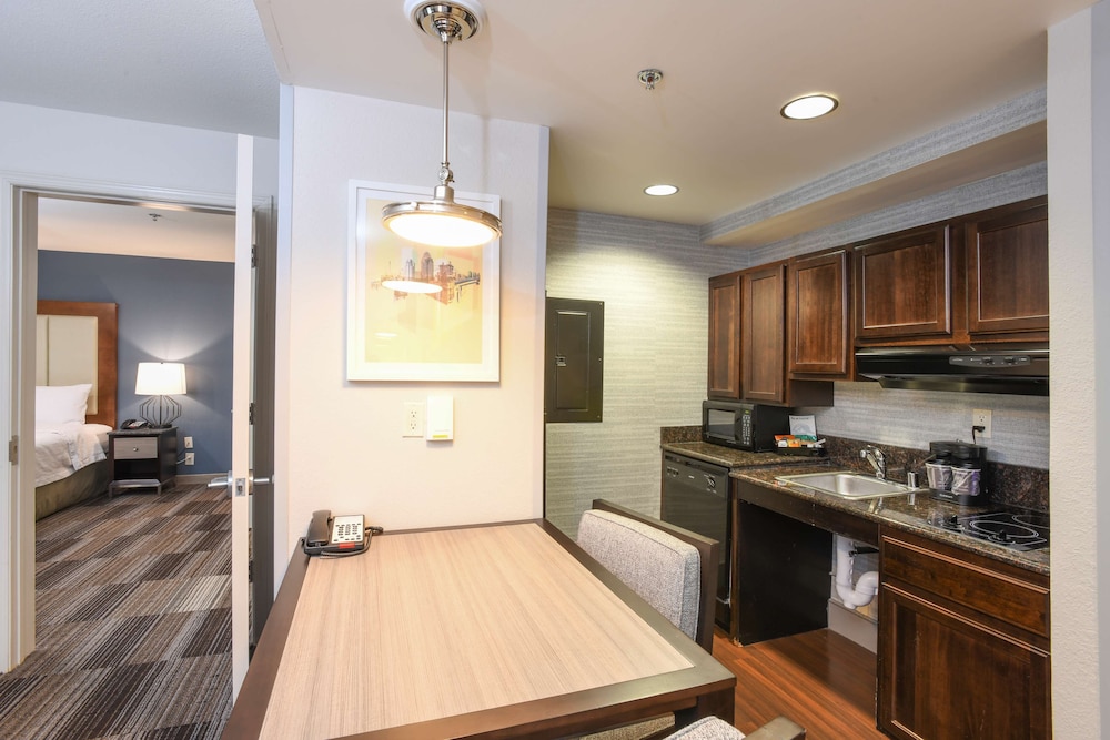 Homewood Suites by Hilton Cincinnati Airport South Florence 46/60
