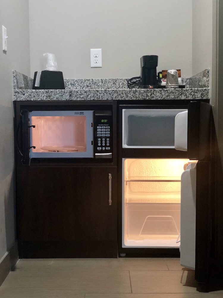 Catoosa Inn and Suites 6/35