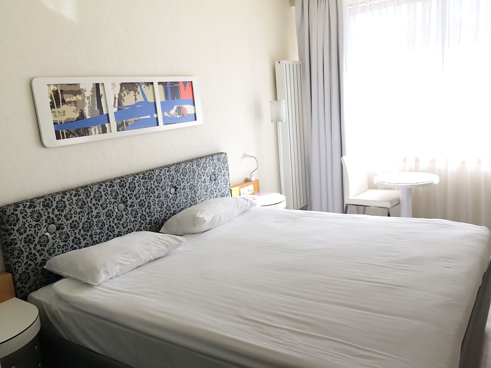 No 19 Boutique Hotel 13/69