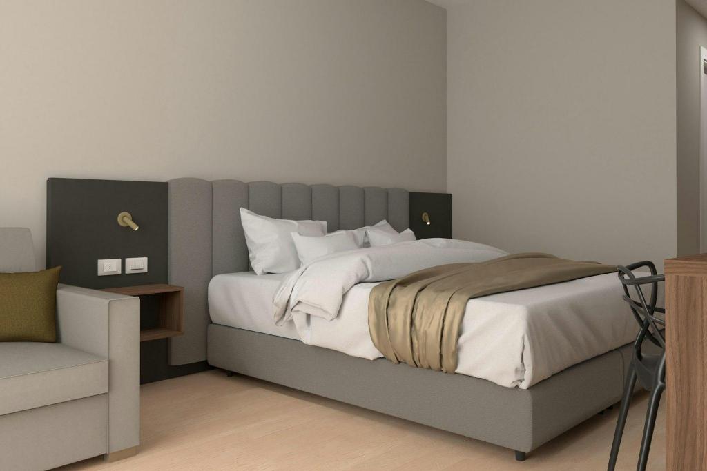 Guest Room, Standard, Queen Bed, Courtyard Side View, Courtyard View
