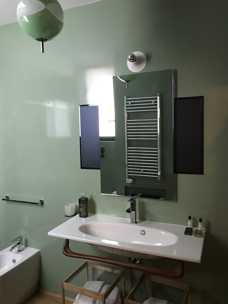 Rarity Suites 65/74