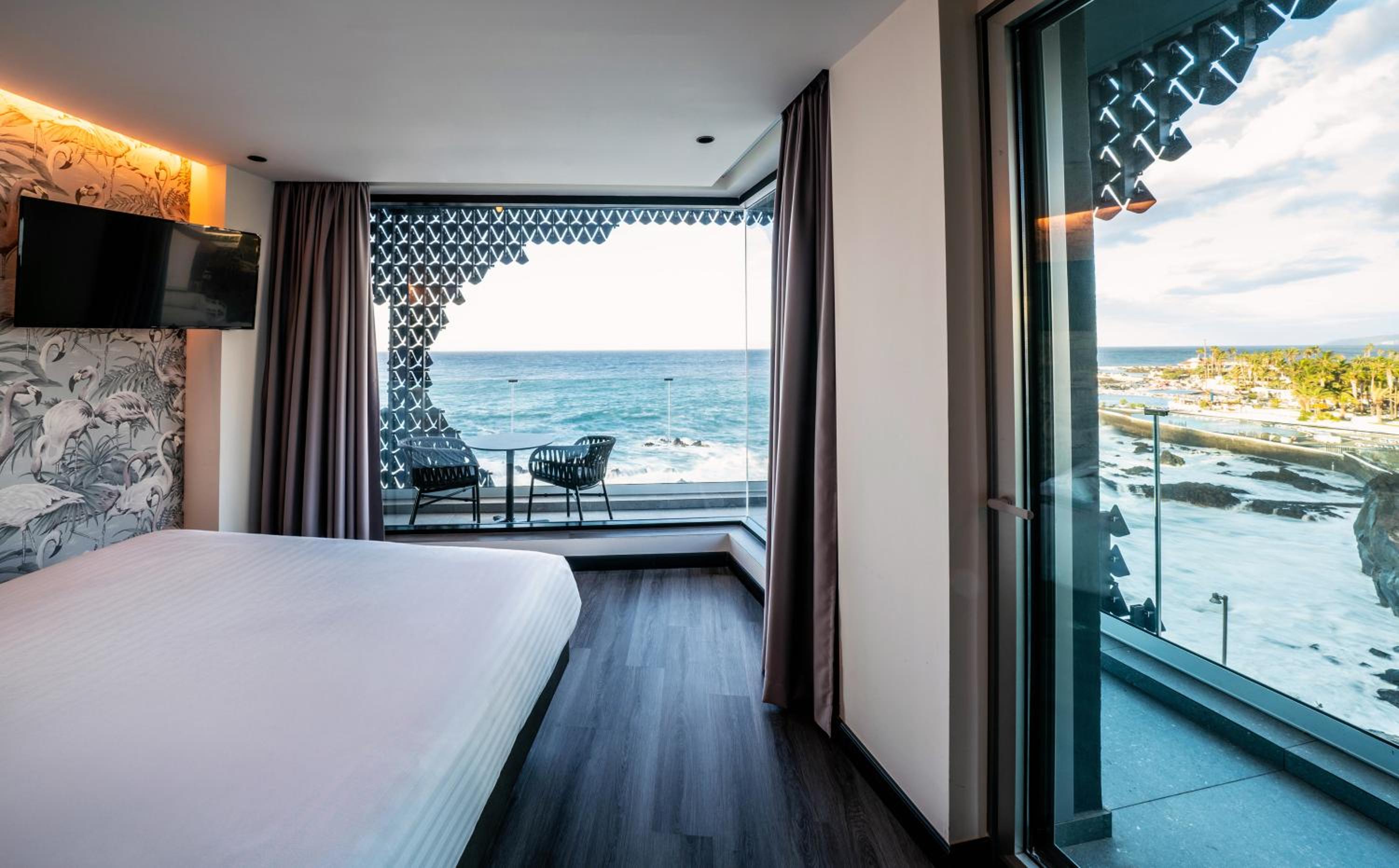Club, King Bed, Sea View
