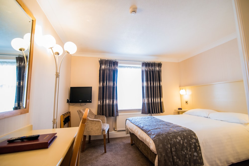 Astley Bank Hotel by Sunday 18/58