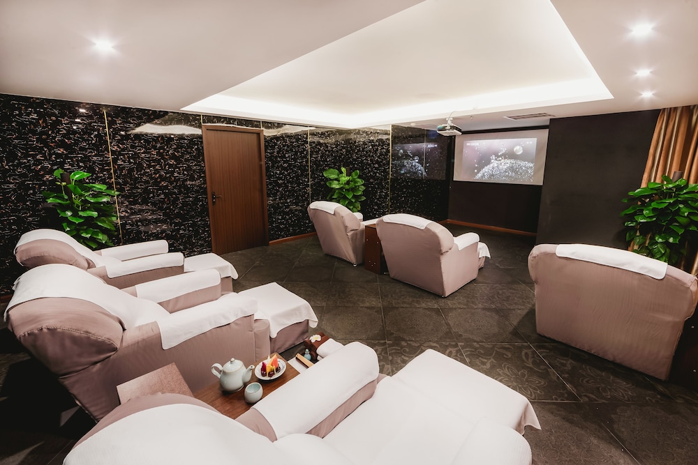 Deacon House Wuxi 15/50